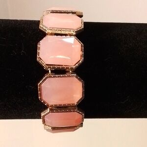 Pink stone stretch bracelet